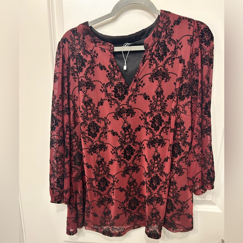 BloomChic Burgundy V-Neck Velvet Burnout Tunic with Black Pattern